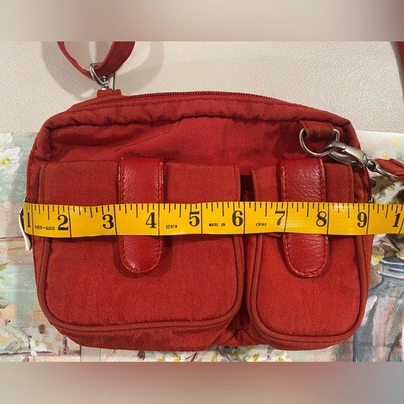 Red nylon Baggalini crossbody bag - Picture 10 of 10